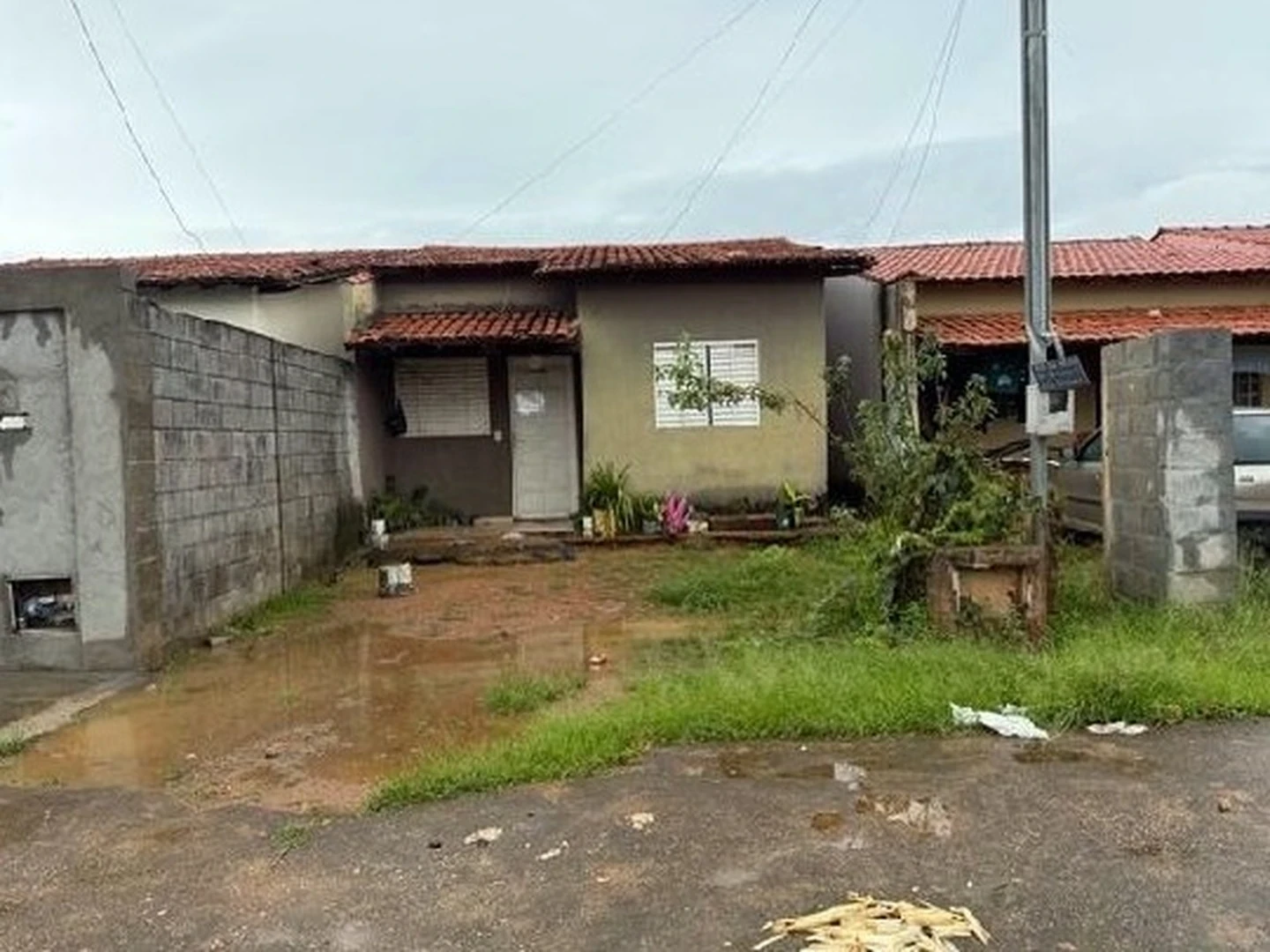 Casa - Padre Bernardo, GO - foto 1