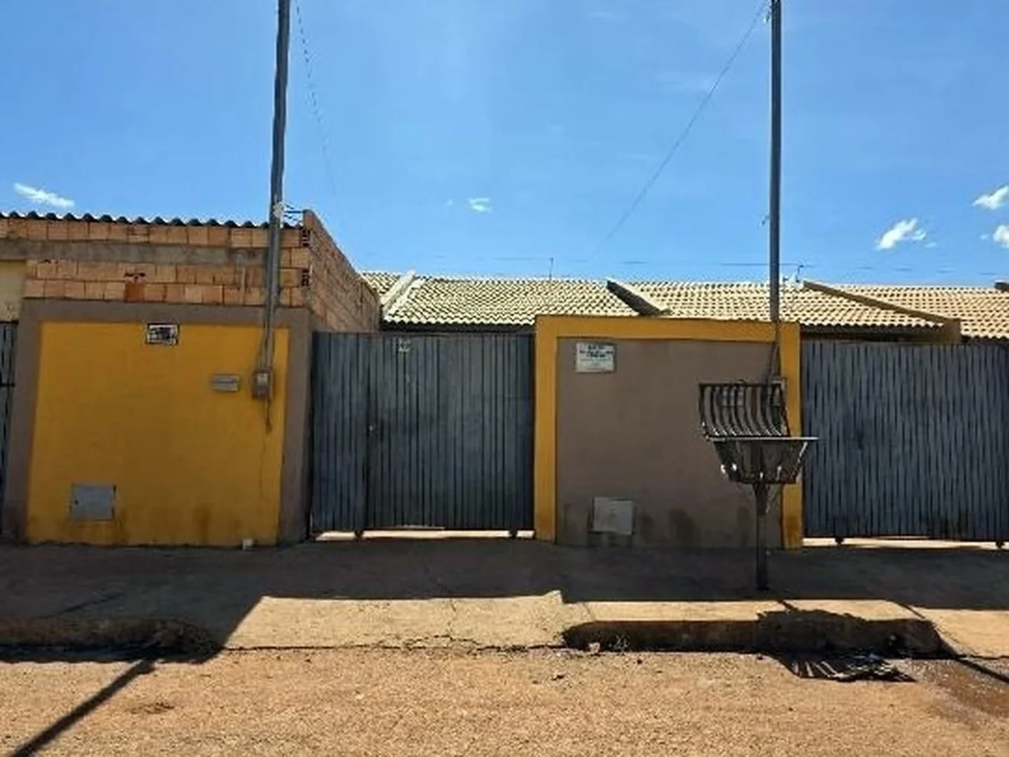 Casa - Luziania, GO - foto 1