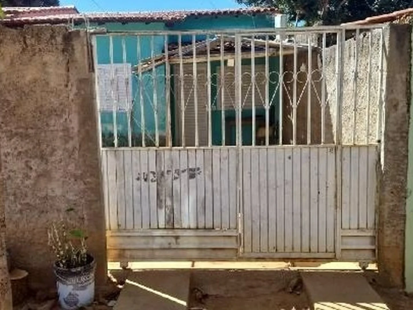 Casa - Padre Bernardo, GO - foto 1