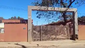 Casa - Mateus Leme, MG
