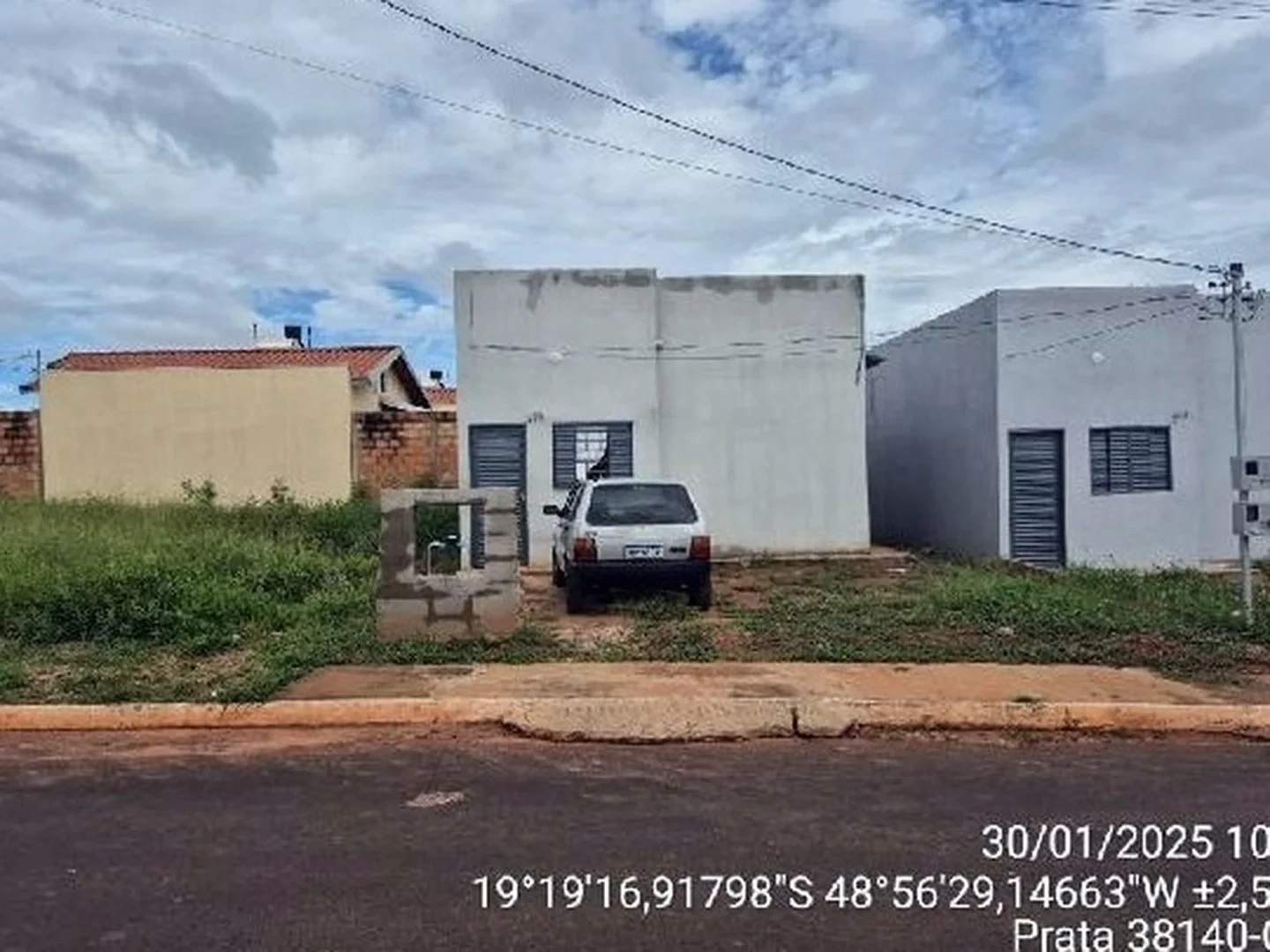 Casa - Prata, MG - foto 1