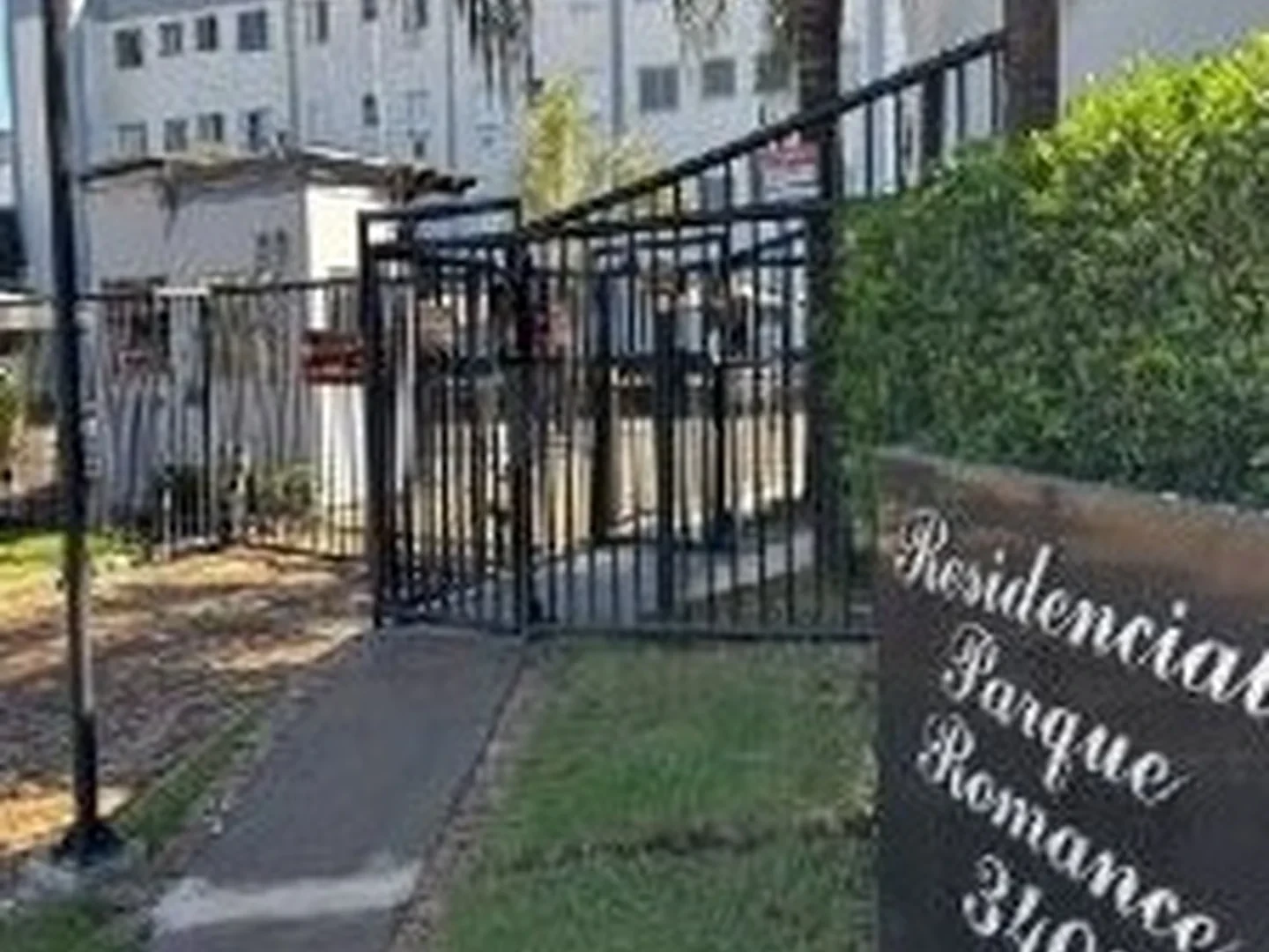 Apartamento - Ribeirao Preto, SP - foto 1