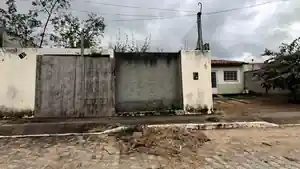 Casa - Belo Jardim, PE