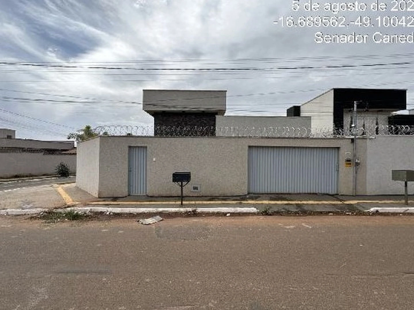 Casa - Senador Canedo, GO - foto 1