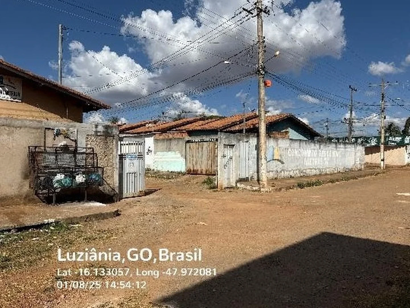Casa - Luziania, GO - foto 1