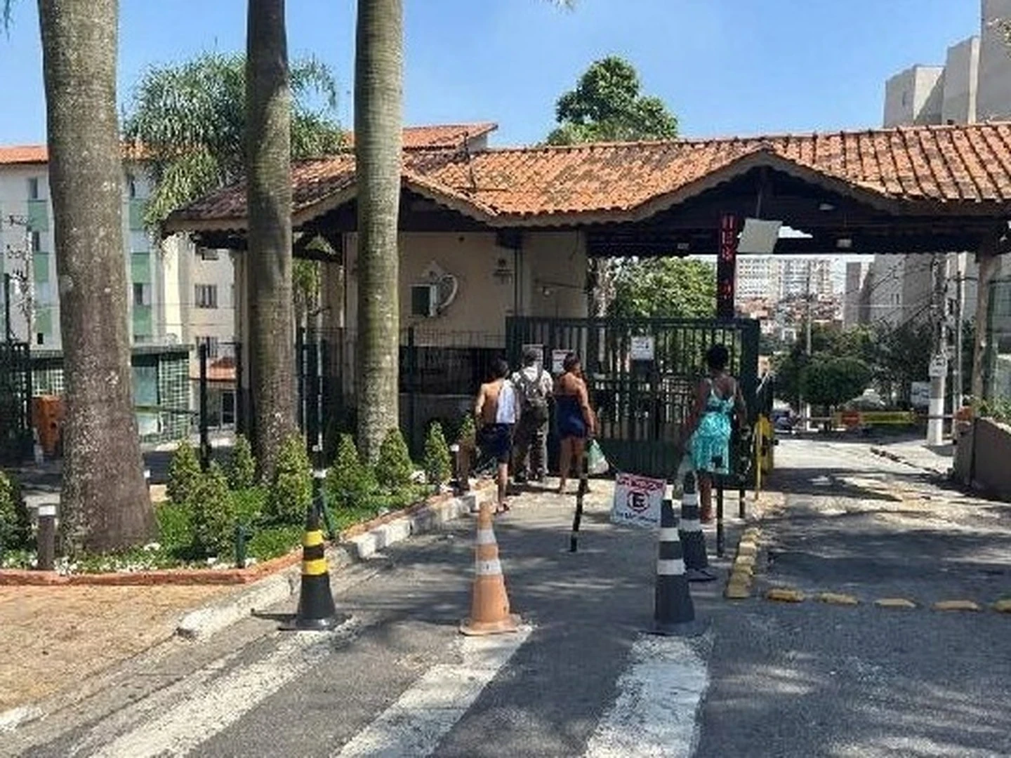 Apartamento - Ferraz De Vasconcelos, SP - foto 1
