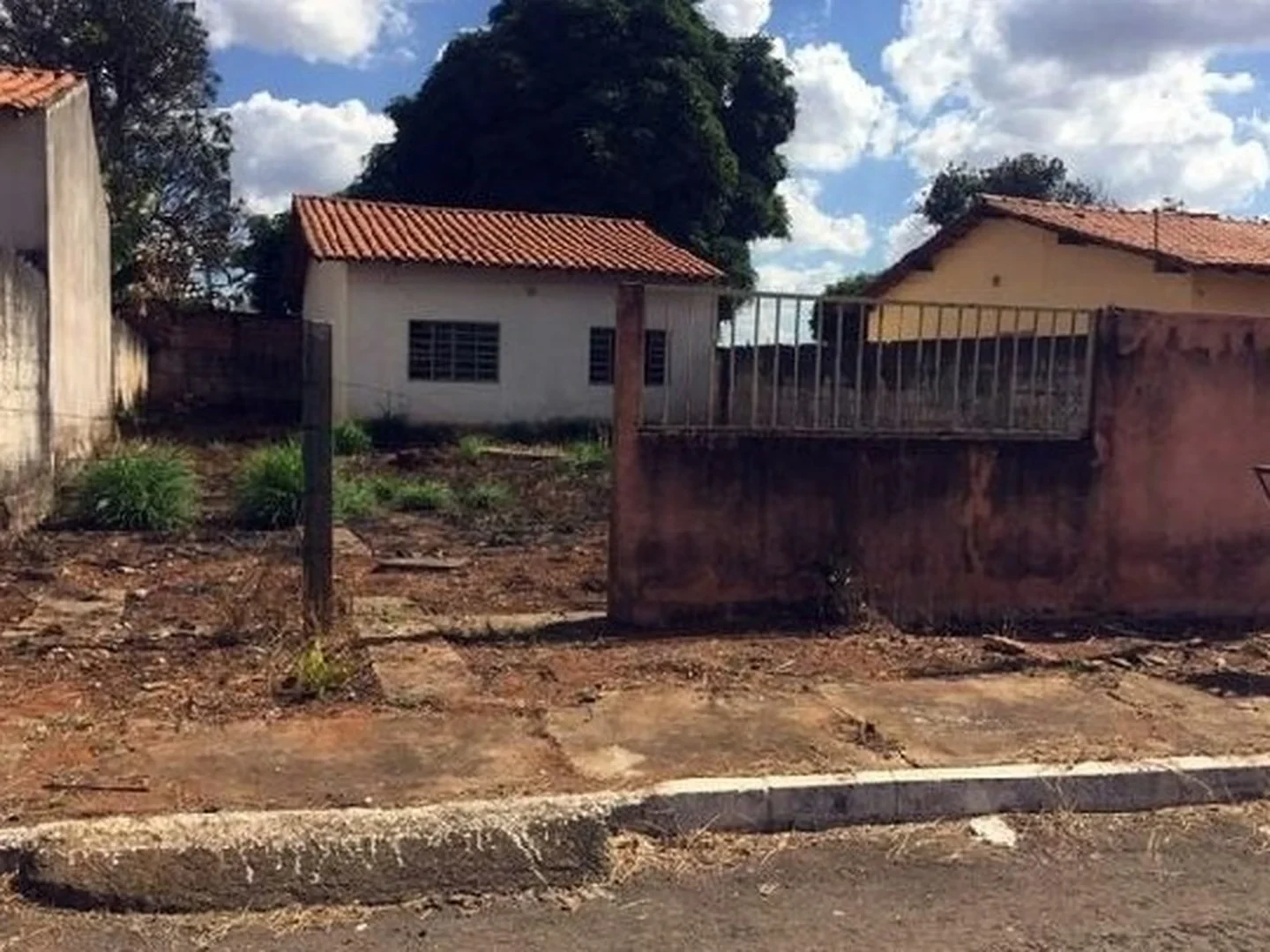 Casa - Luziania, GO - foto 1
