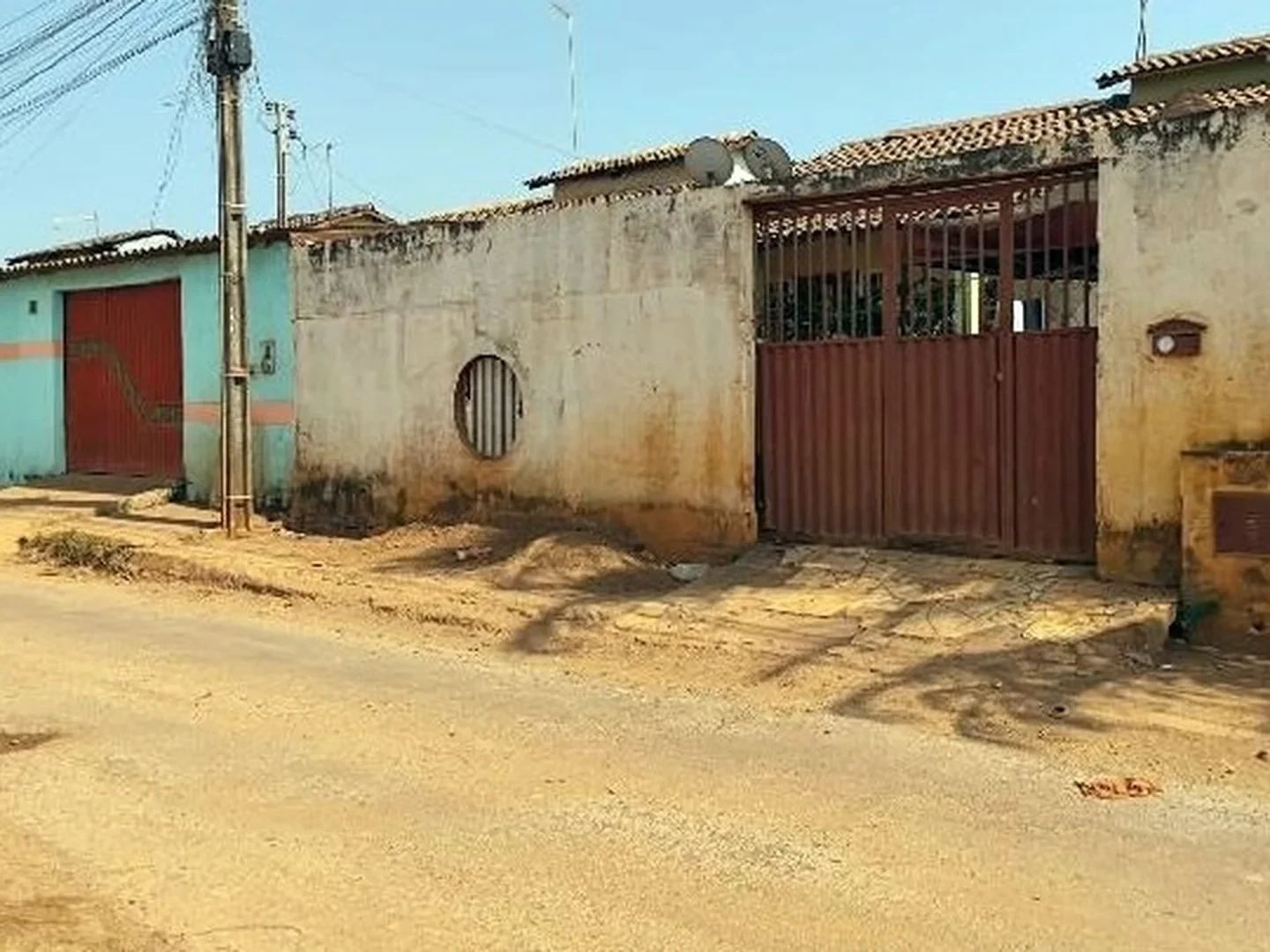 Casa - Padre Bernardo, GO - foto 1