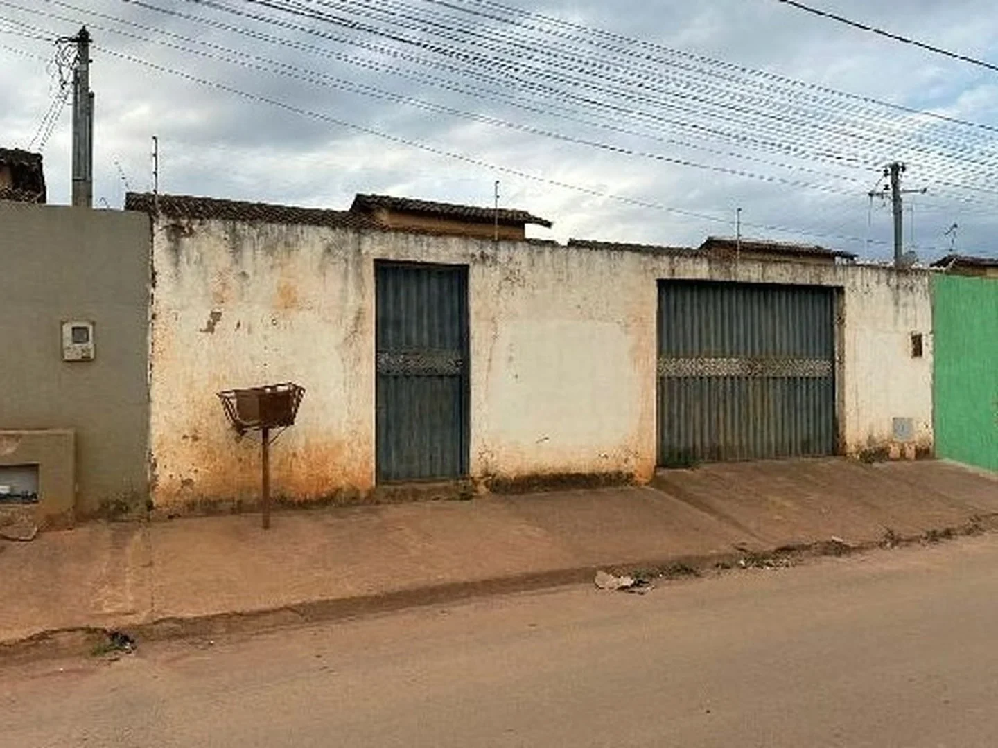 Casa - Padre Bernardo, GO - foto 1