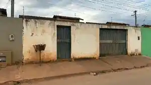 Casa - Padre Bernardo, GO