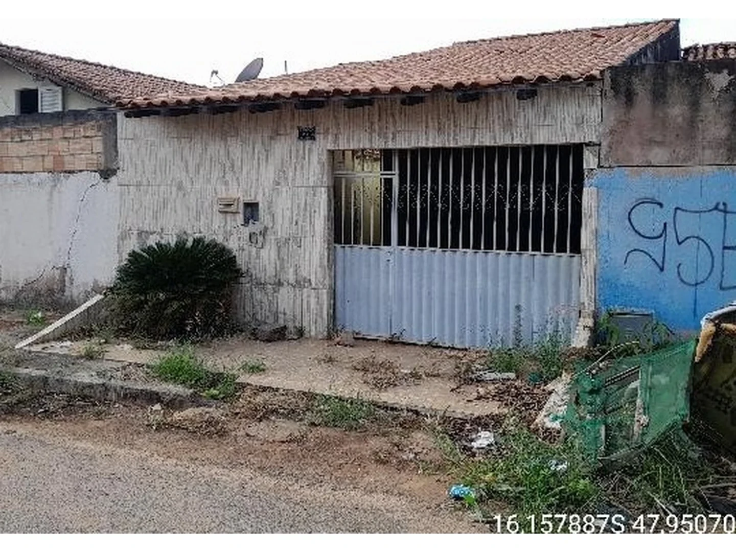 Casa - Luziania, GO - foto 1