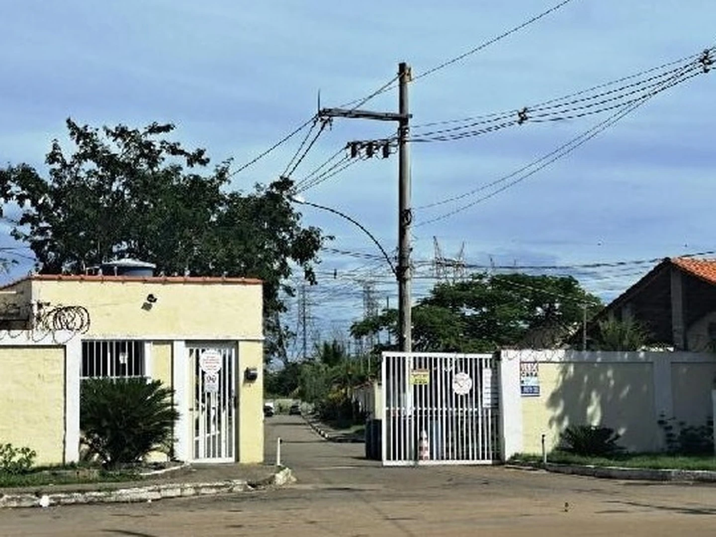 Casa - Nova Iguacu, RJ - foto 1