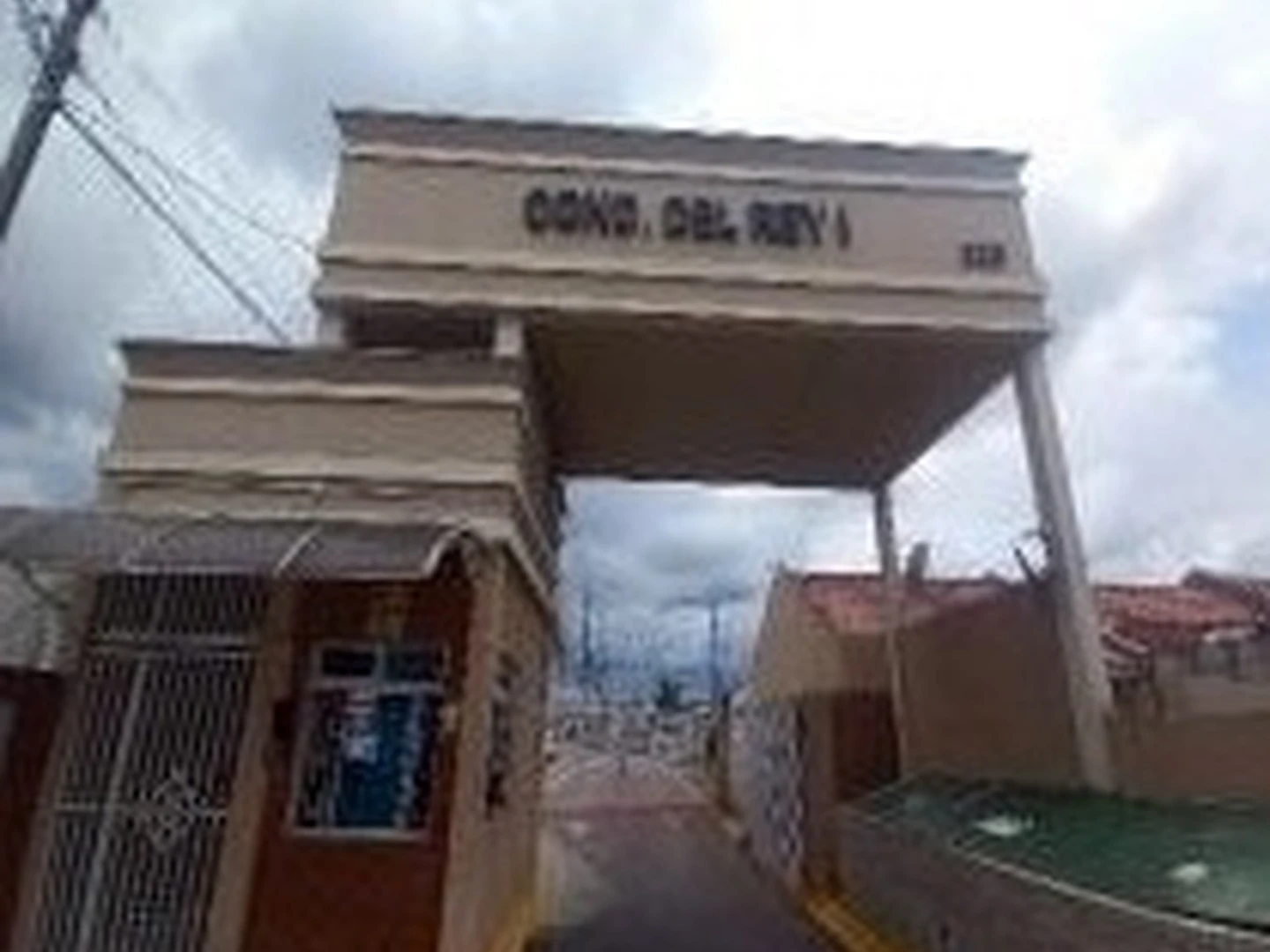 Casa - Fazenda Rio Grande, PR - foto 1