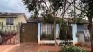 Casa - Floresta, PR