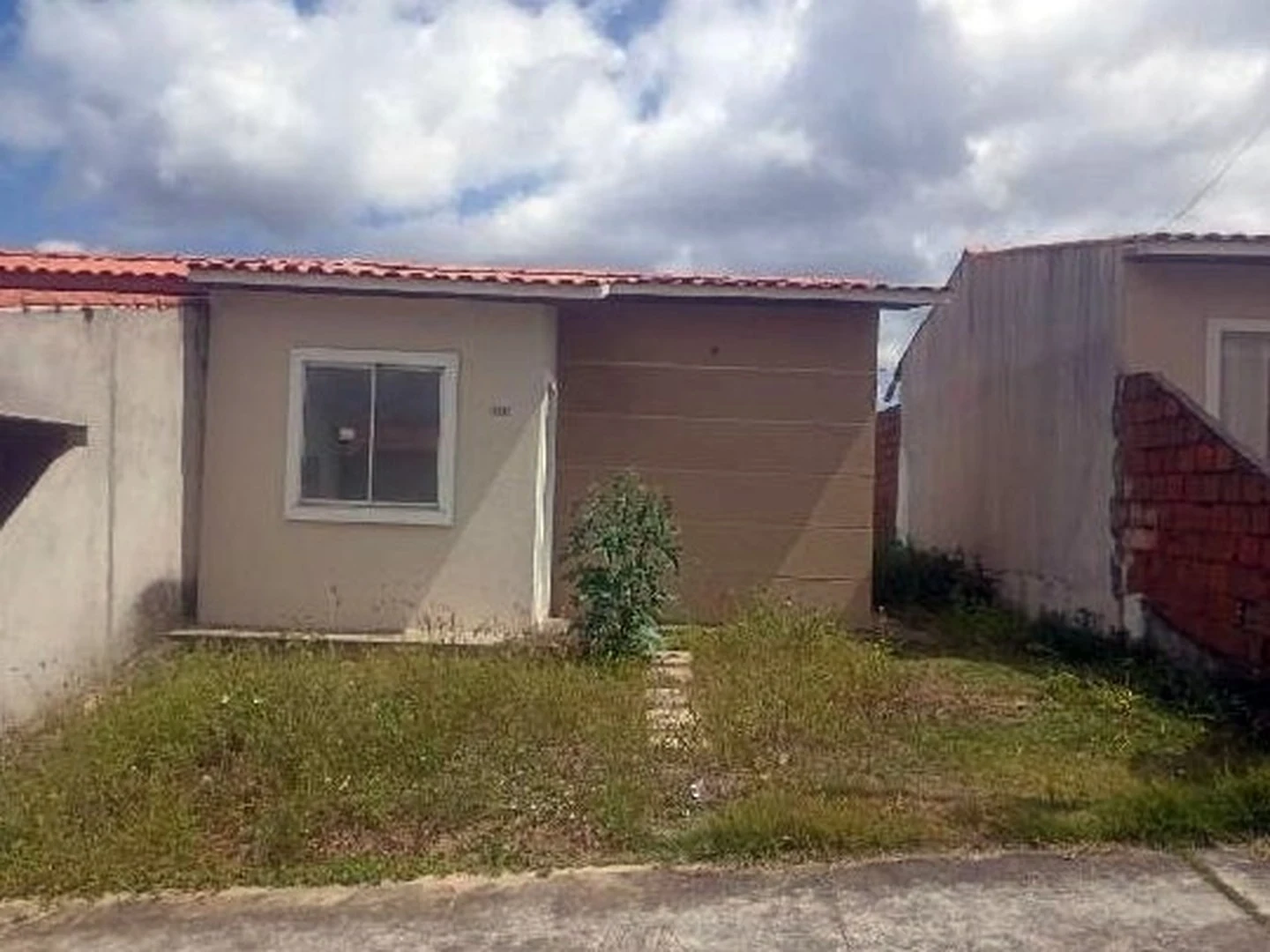 Casa - Feira De Santana, BA - foto 1
