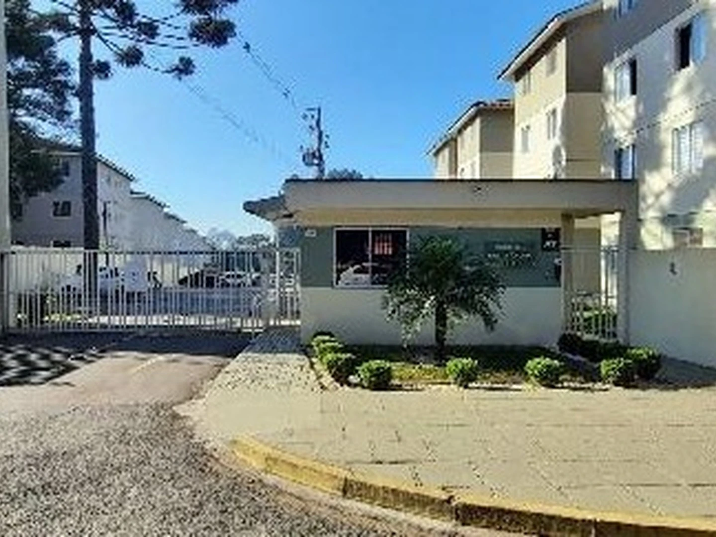 Apartamento - Sao Jose Dos Pinhais, PR - foto 1