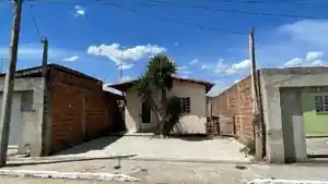 Casa - Belo Jardim, PE