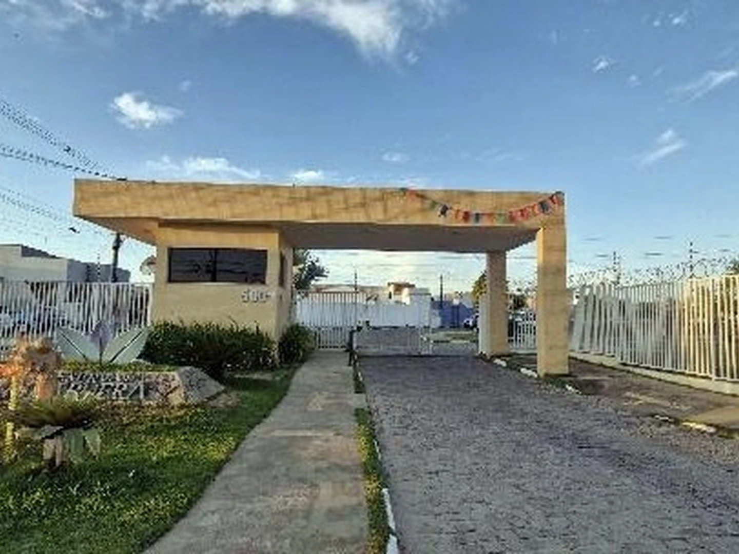 Casa - Feira De Santana, BA - foto 1