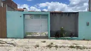 Casa - Belo Jardim, PE