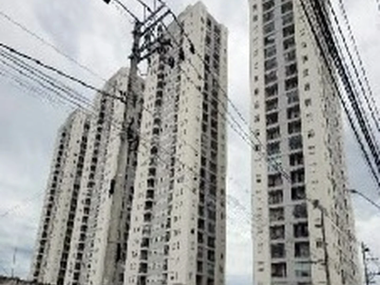 Apartamento - Carapicuiba, SP - foto 1
