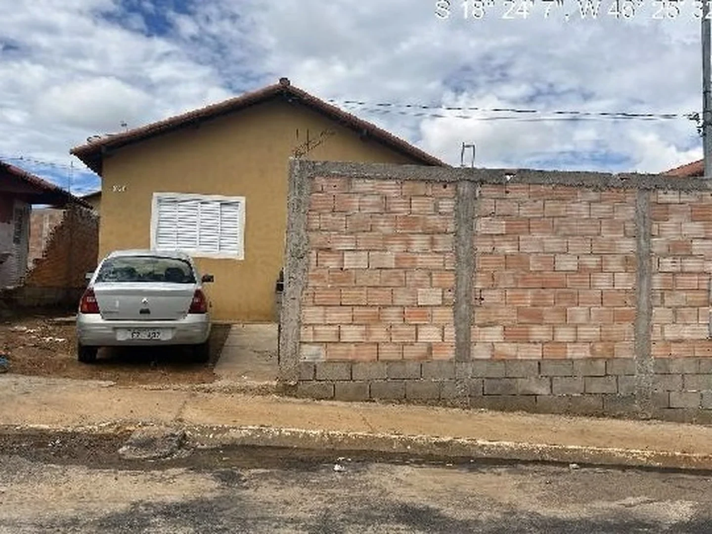 Casa - Presidente Olegario, MG - foto 1