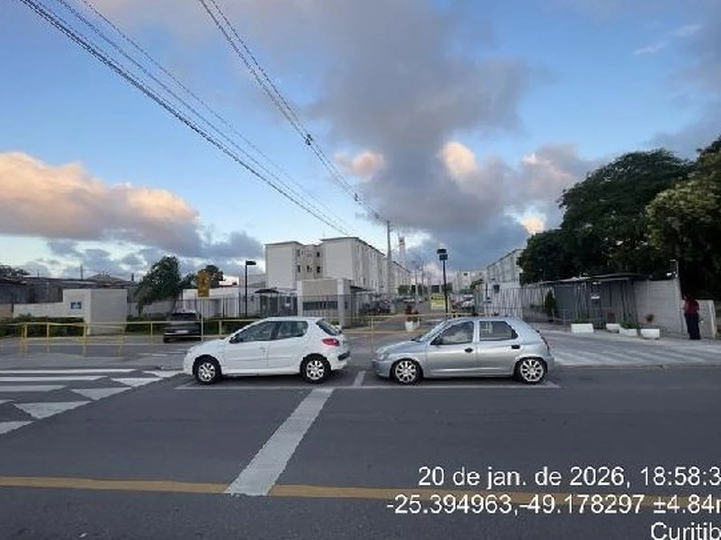Apartamento - Pinhais, PR - foto 1