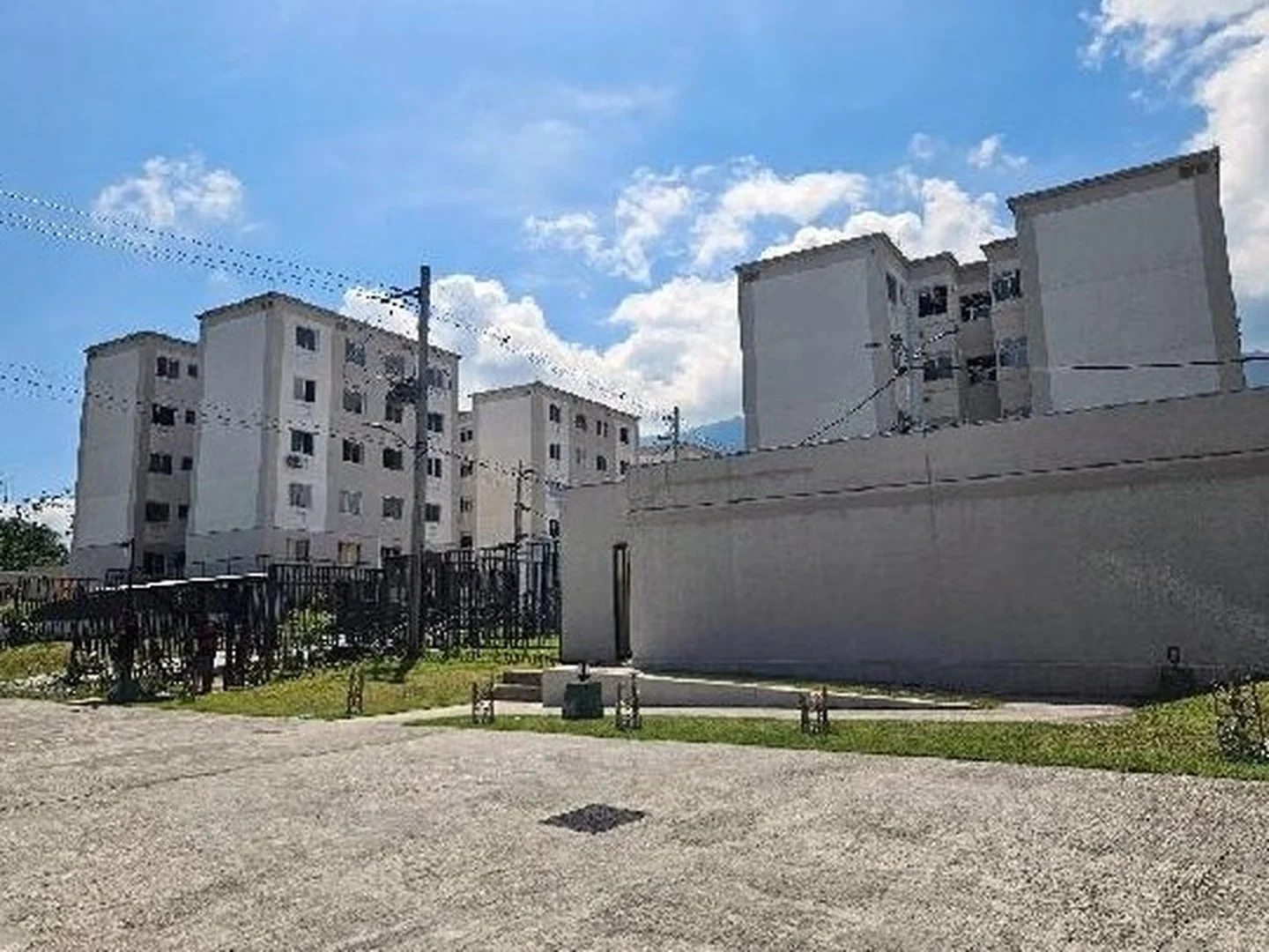 Apartamento - Nova Iguacu, RJ - foto 1