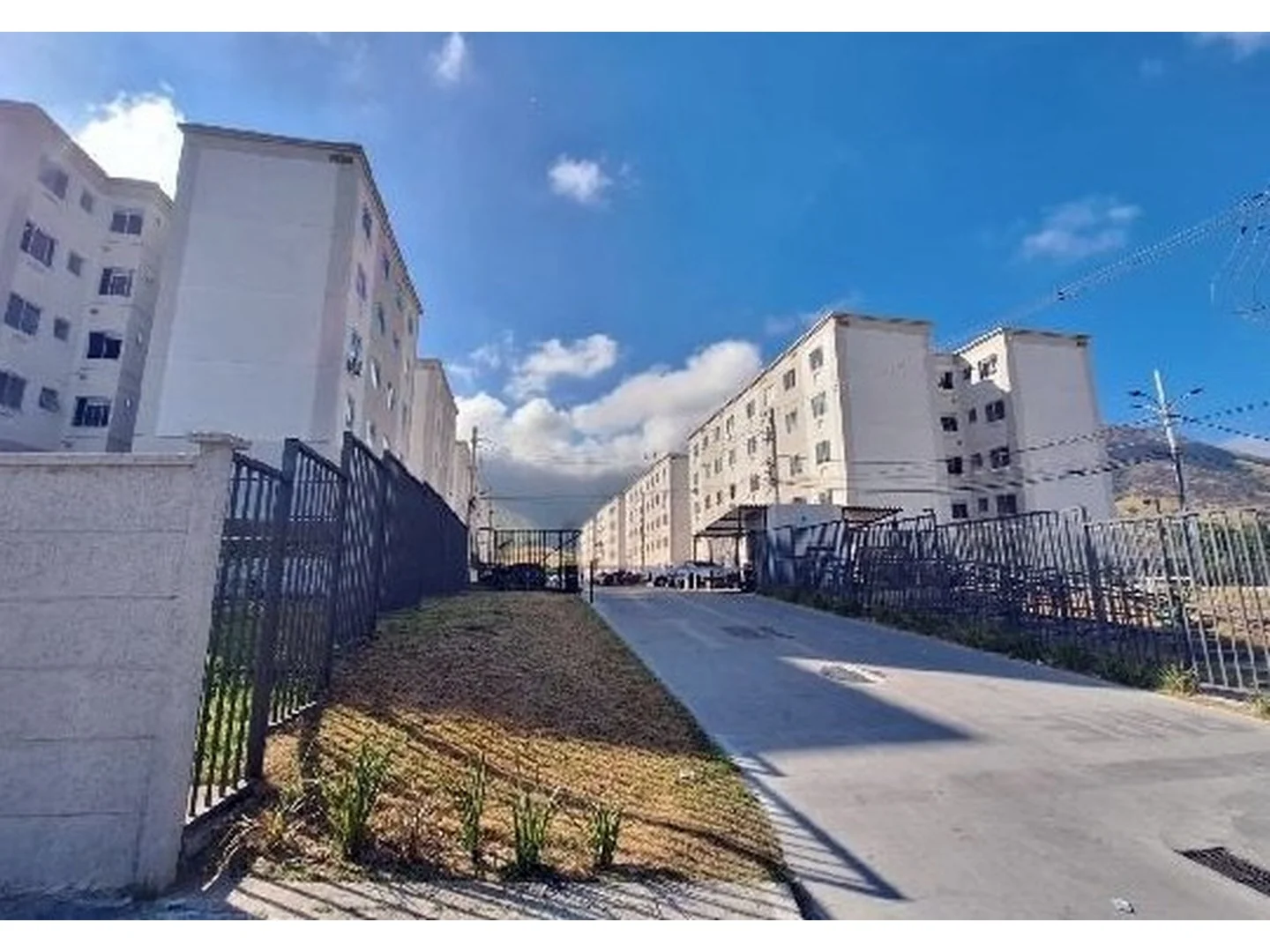 Apartamento - Nova Iguacu, RJ - foto 1