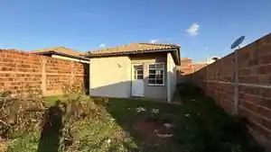 Casa - Lins, SP