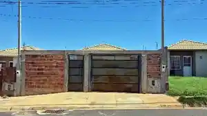 Casa - Lins, SP
