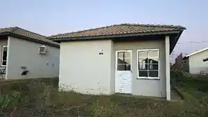 Casa - Lins, SP