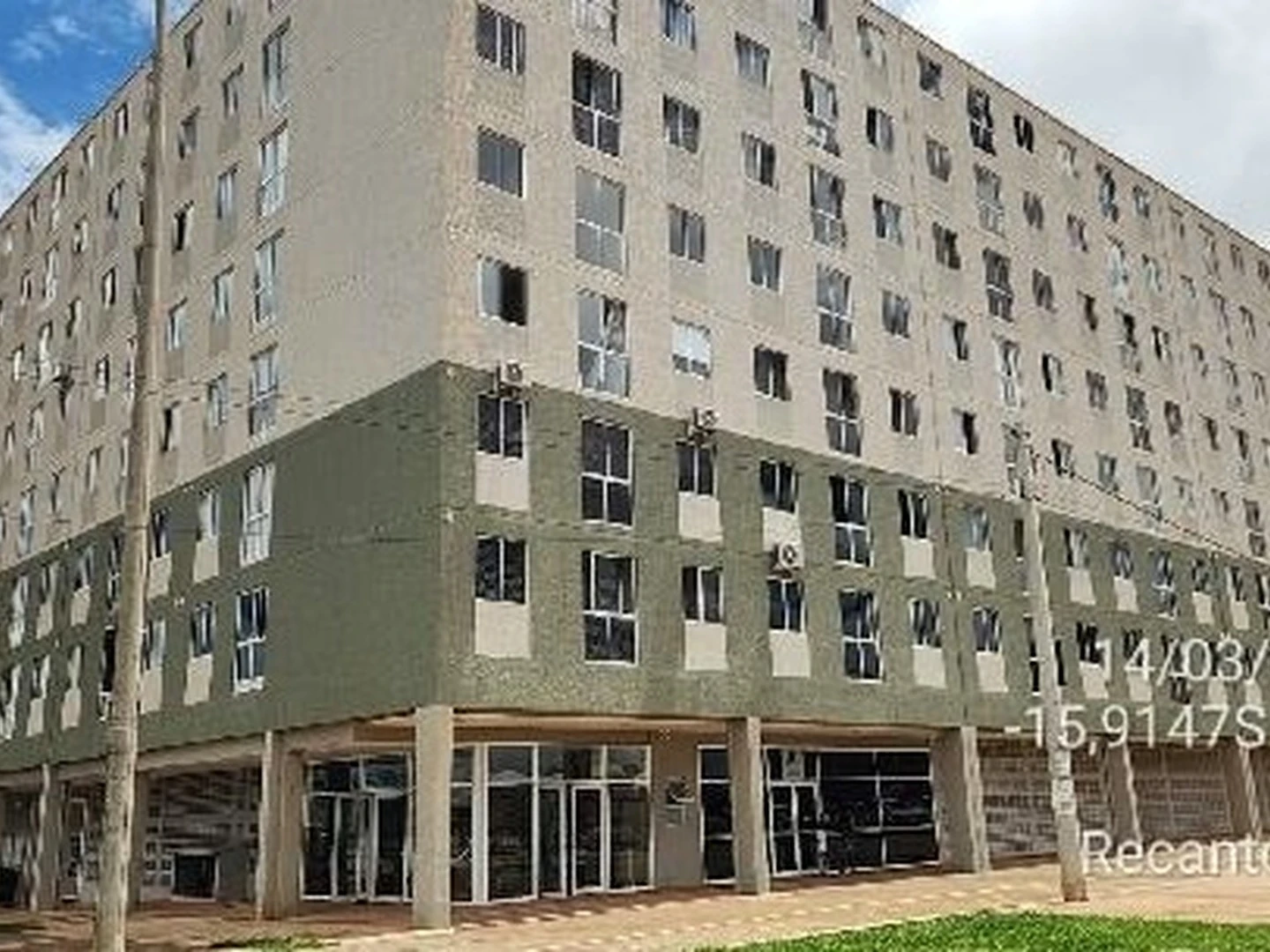 Apartamento - Brasilia, DF - foto 1