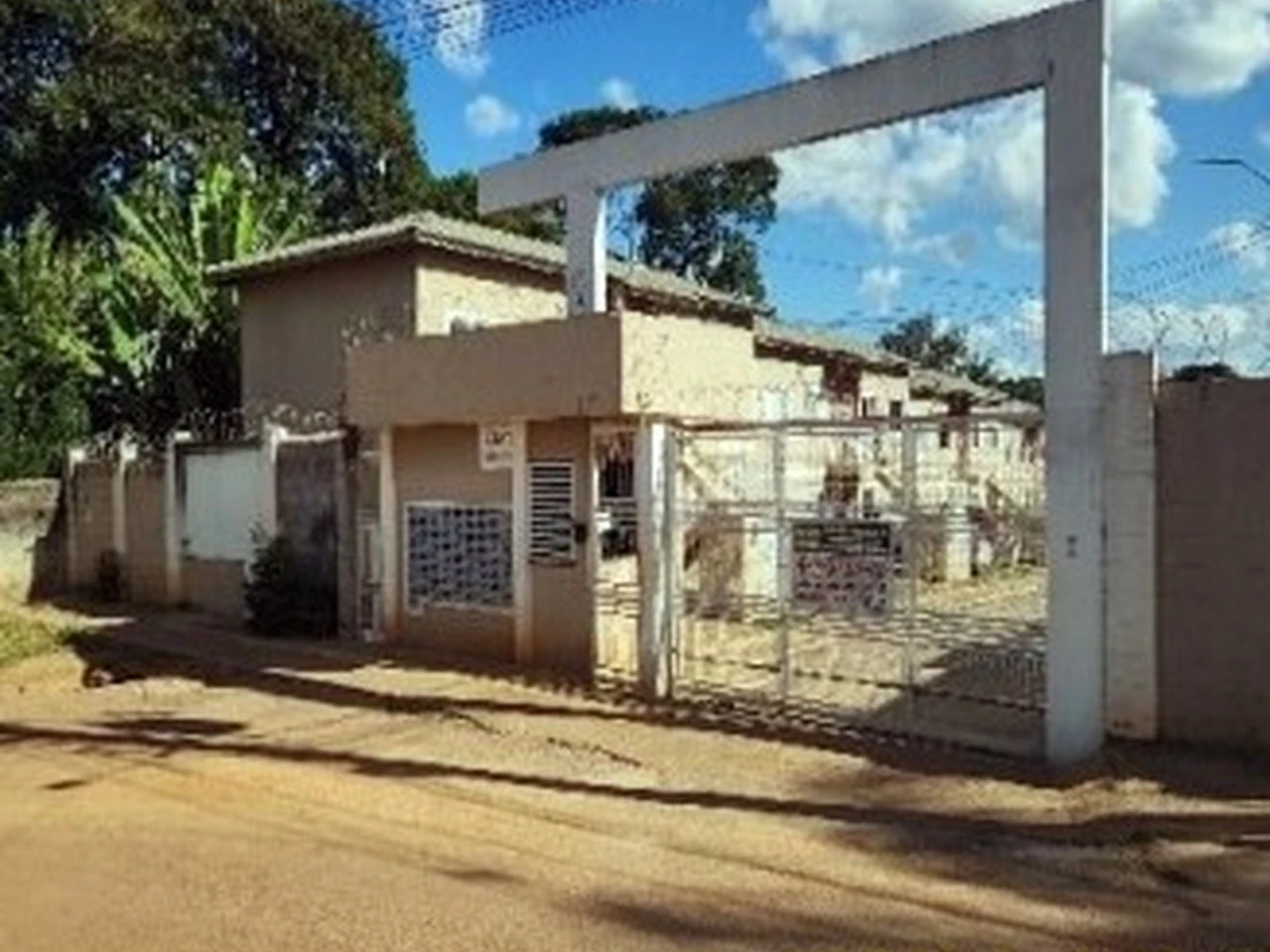 Casa - Luziania, GO - foto 1