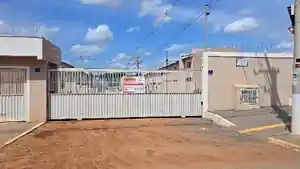 Casa - Valparaiso De Goias, GO