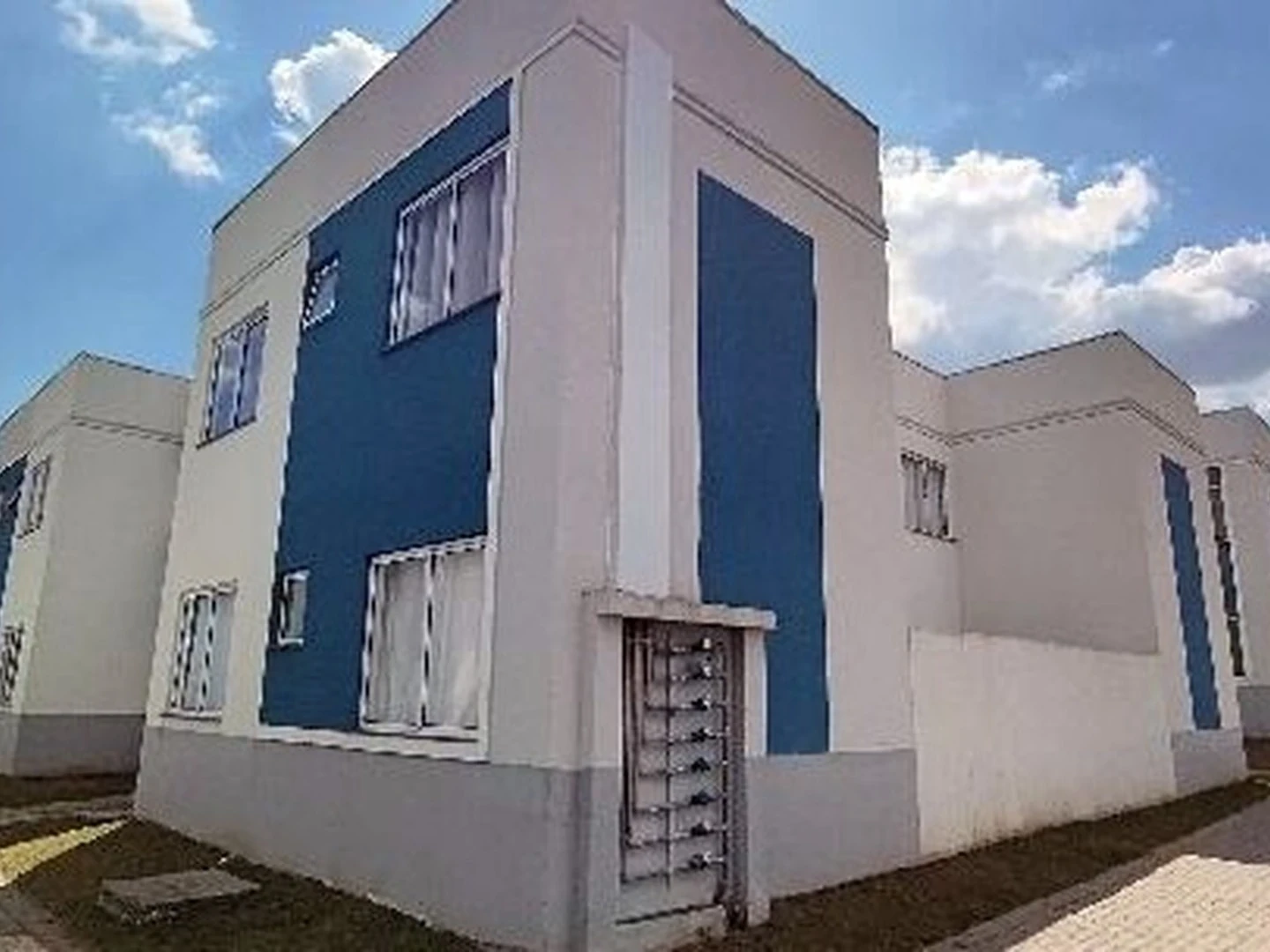 Apartamento - Fazenda Rio Grande, PR - foto 1
