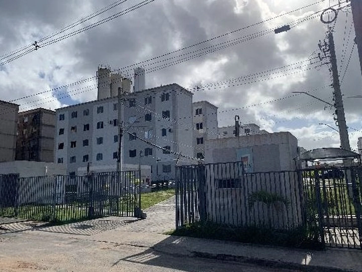 Apartamento - Camacari, BA - foto 1