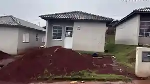 Casa - Arapongas, PR